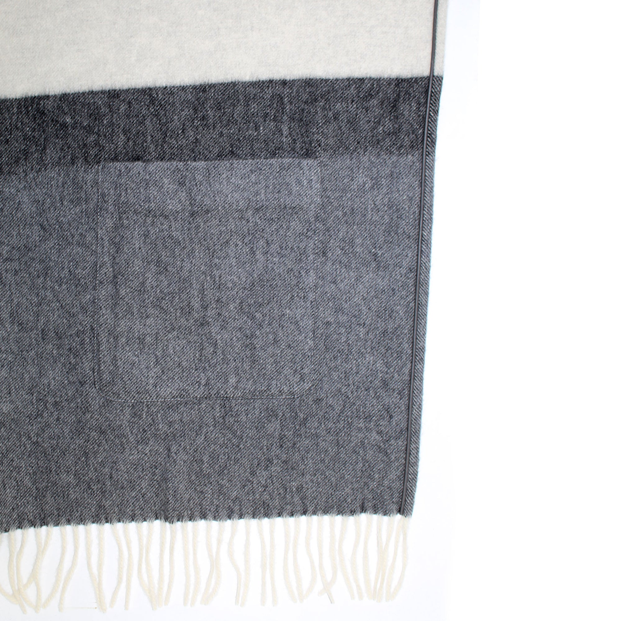 Agnona Cashmere Cape Gray White Design