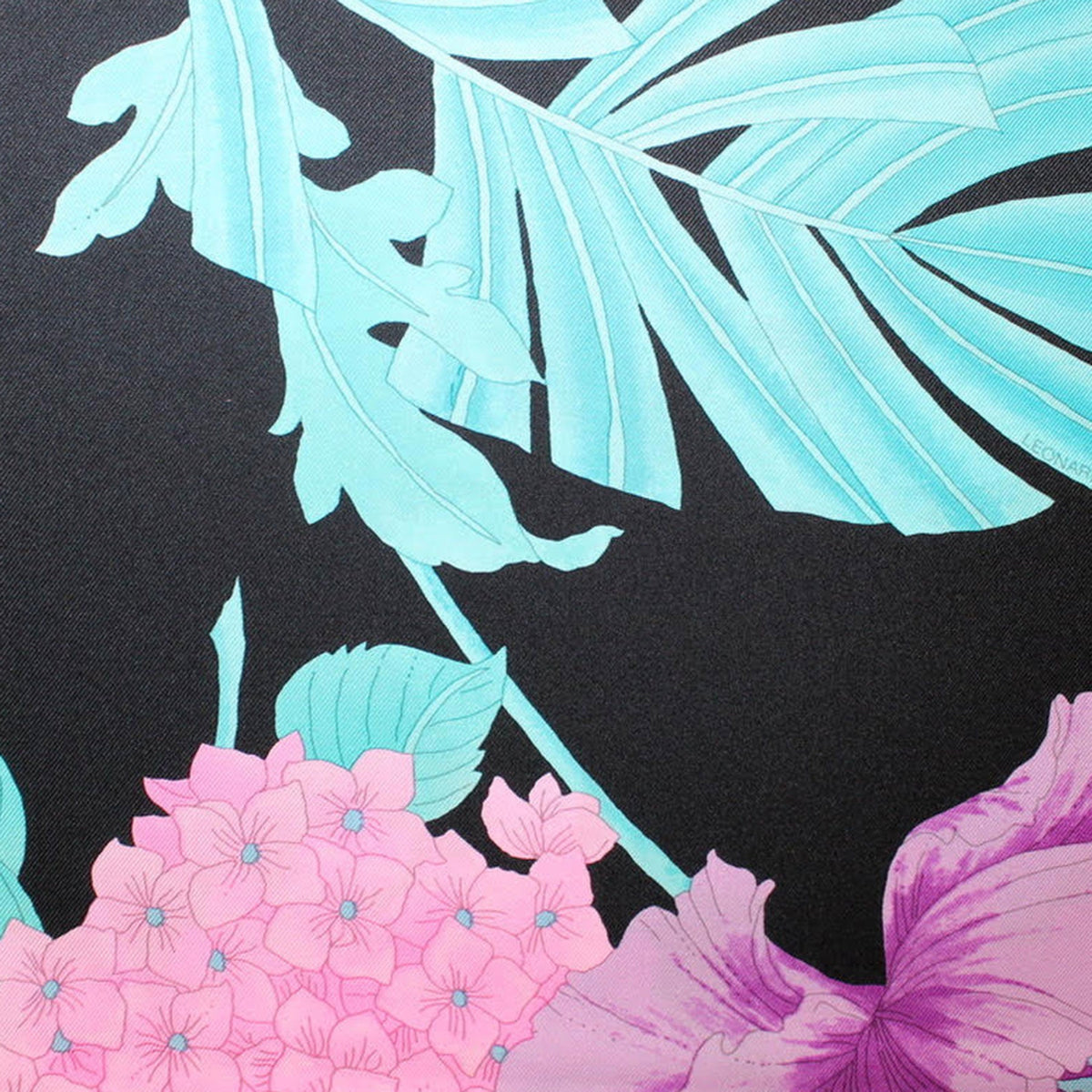 Leonard Paris authentic Scarf