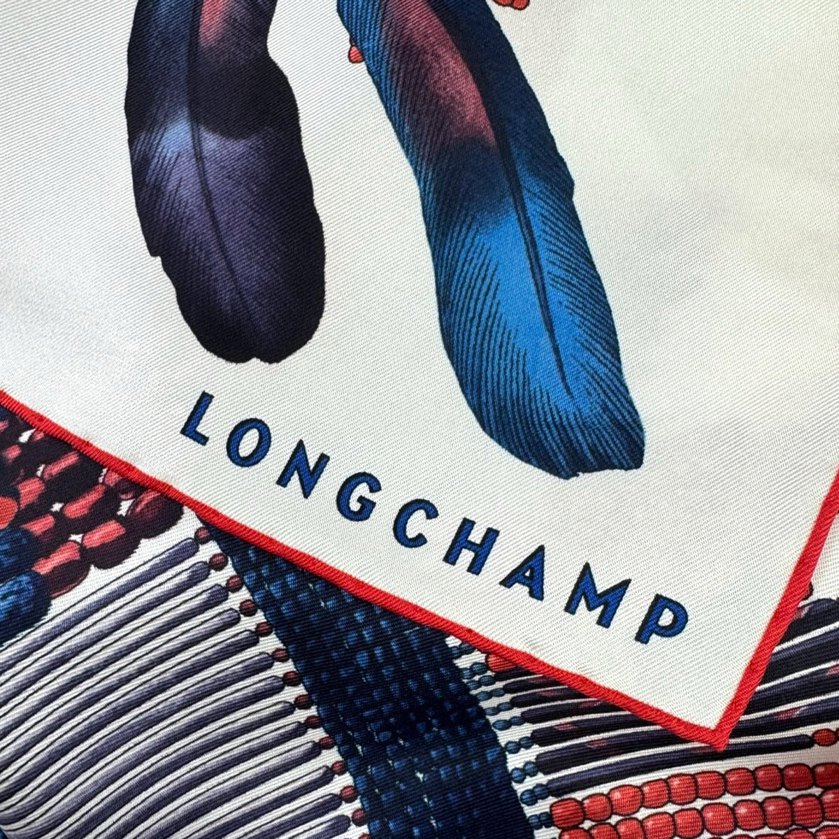 Longchamp Scarf Lapis Blue COLLIER MASSAÏ 
