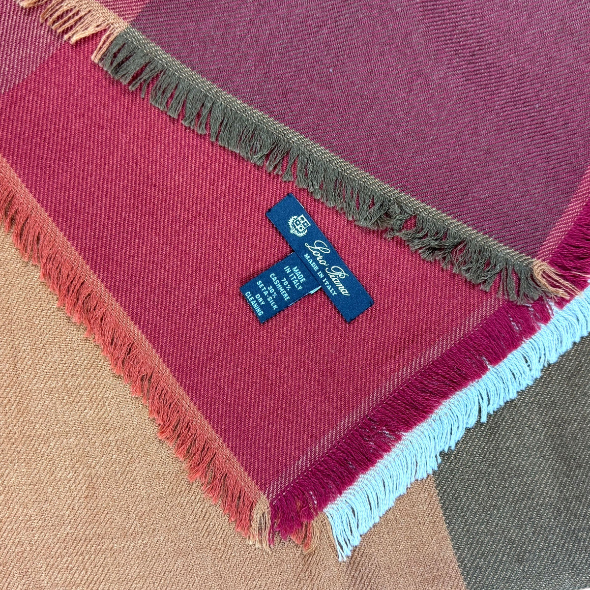 NEW Loro Piana Scarf Quadrilatero del Silenzio 