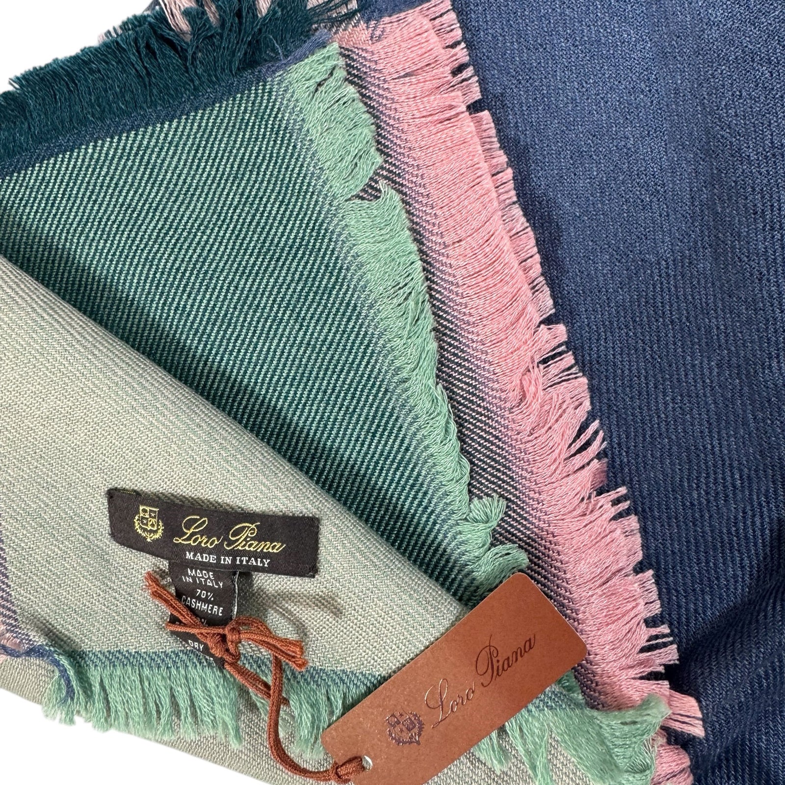 Loro Piana Scarf Quadrilatero del Silenzio Design - Cashmere Silk Square Shawl