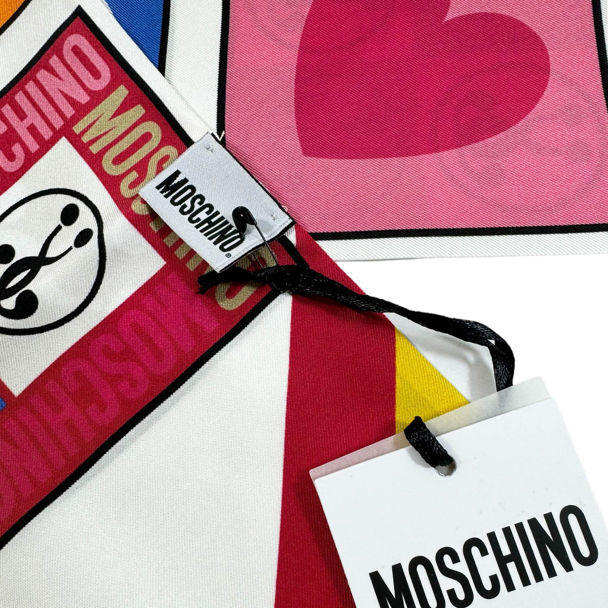 Moschino Twilly Signature Design - Skinny Scarf