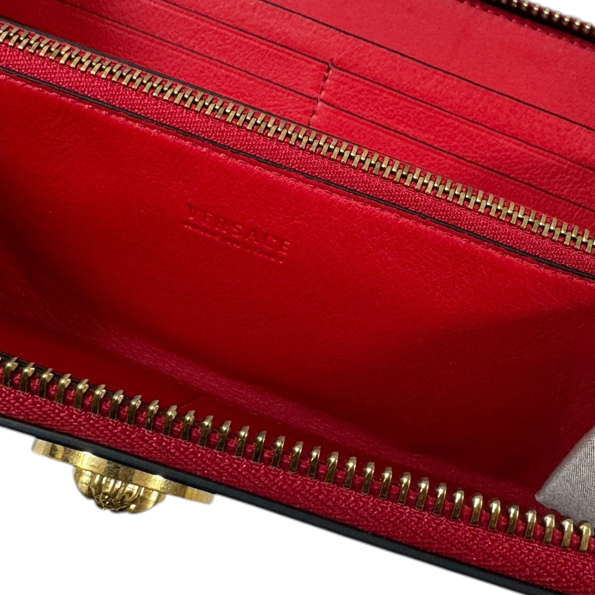 Style - Long Wallet With Zip Around Closure