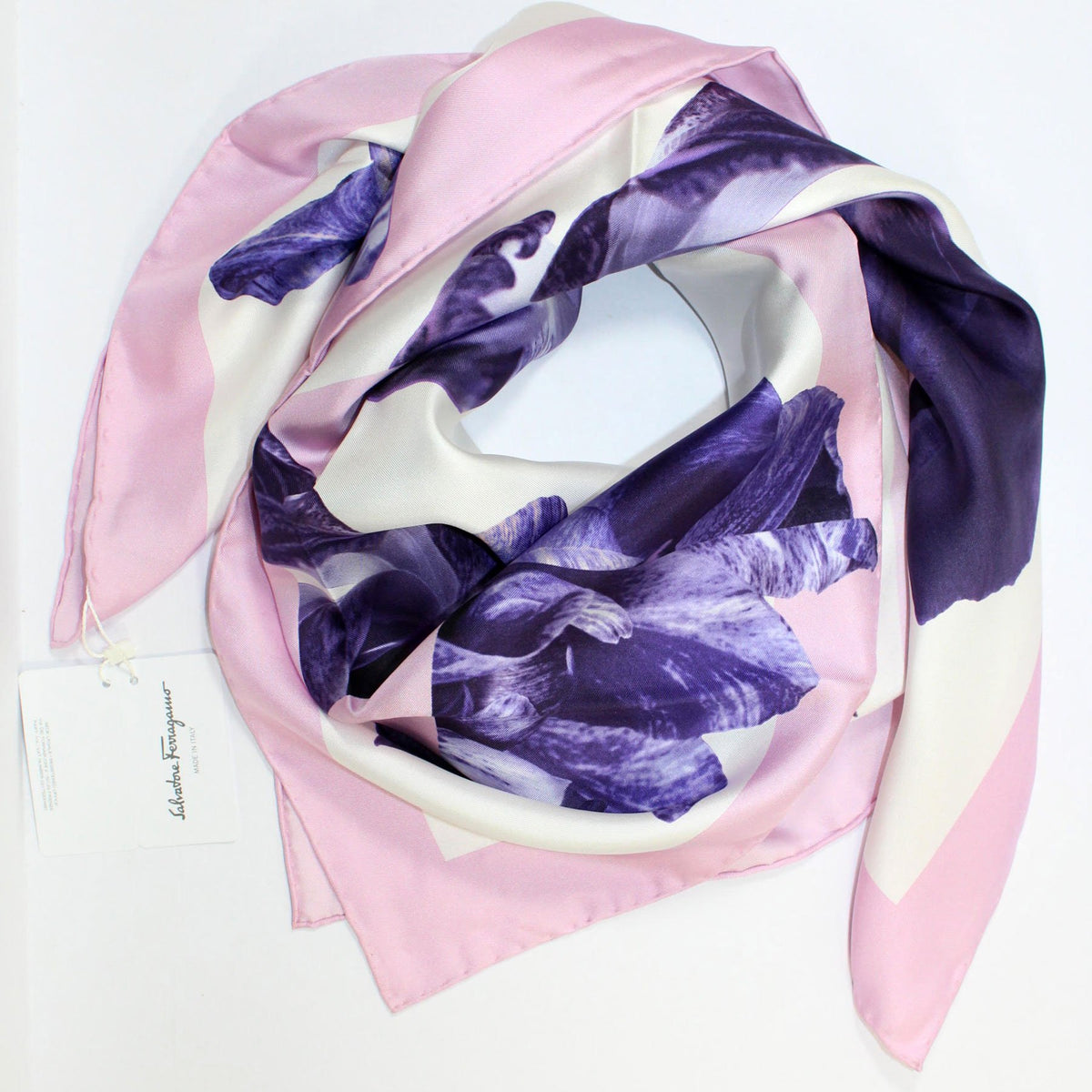 Salvatore Ferragamo designer Scarf - Large Square Twill Silk Foulard