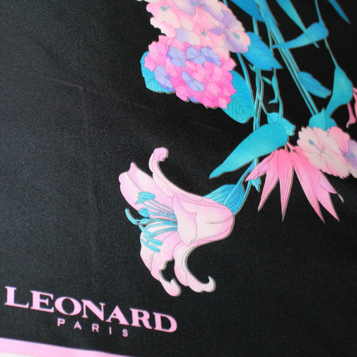 Leonard Paris genuine Scarf 